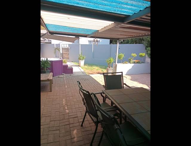 7 BEDROOM HOUSE FOR SALE IN BO-DORP